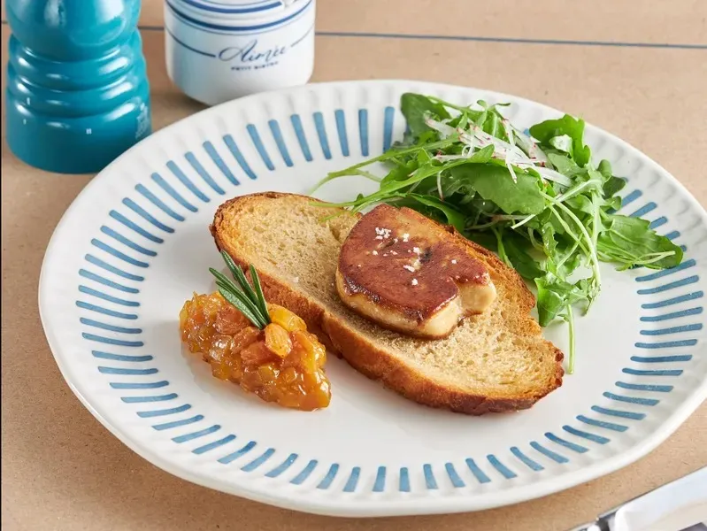 ฟัวกราส์ (Foie Gras) จานหลักที่ร้านอาหารรังสิต Aimée Petit Bistro